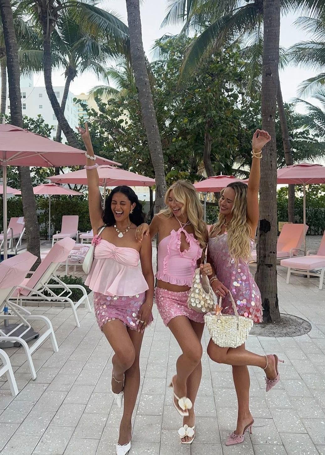 Easter Outfits 2026: 30+ Ideas for Women, Men & Kids